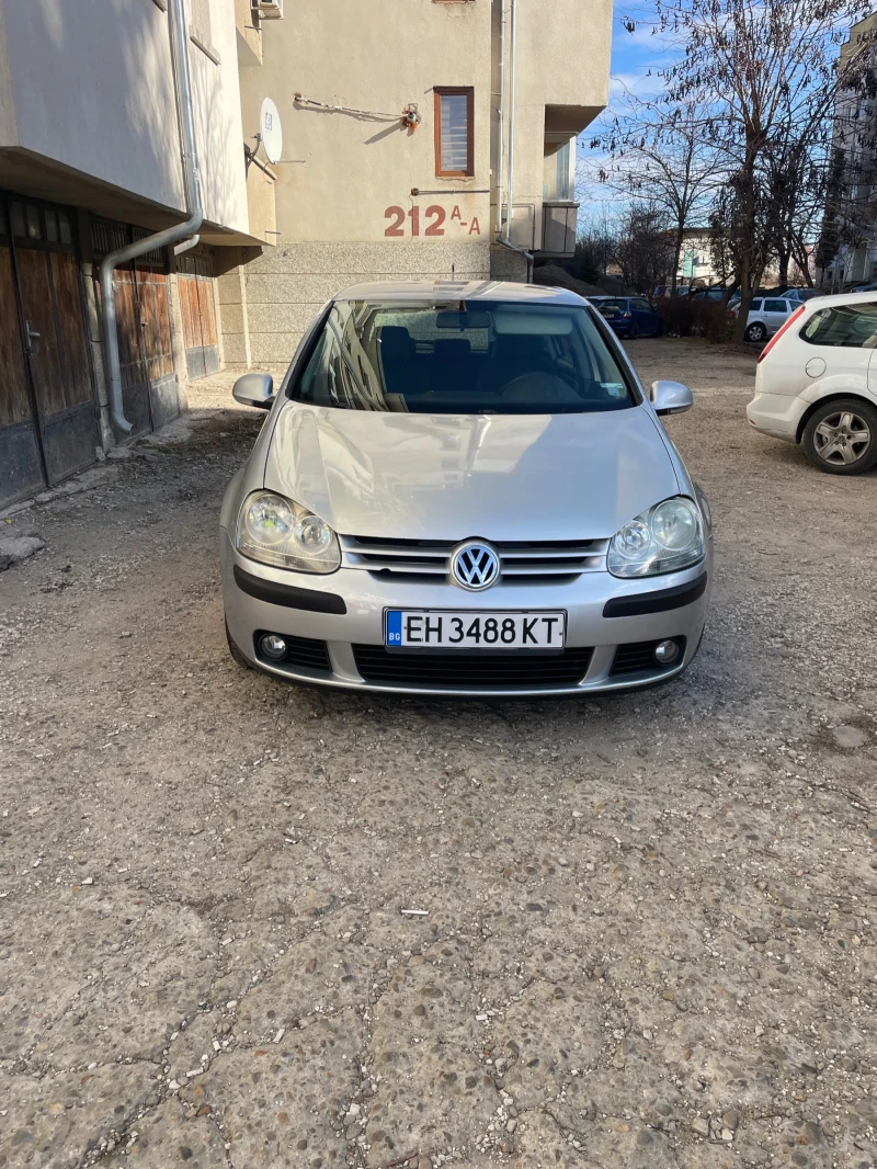 VW Golf, снимка 1 - Автомобили и джипове - 48802298