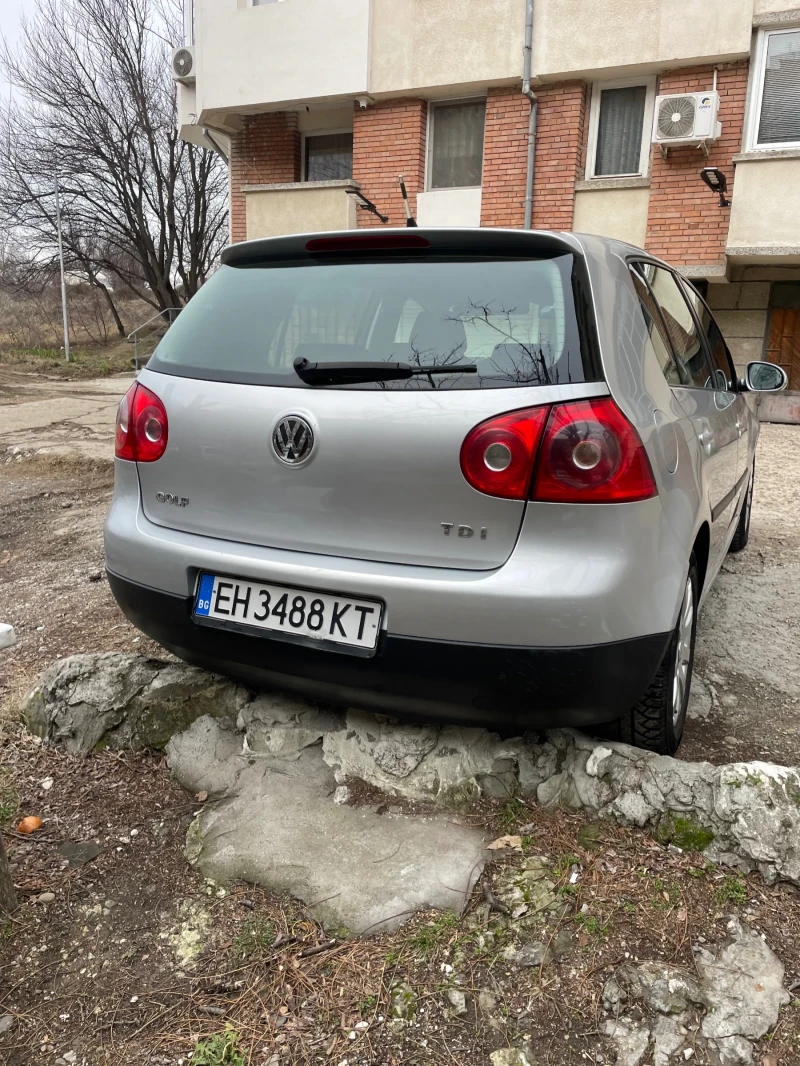 VW Golf, снимка 4 - Автомобили и джипове - 48802298