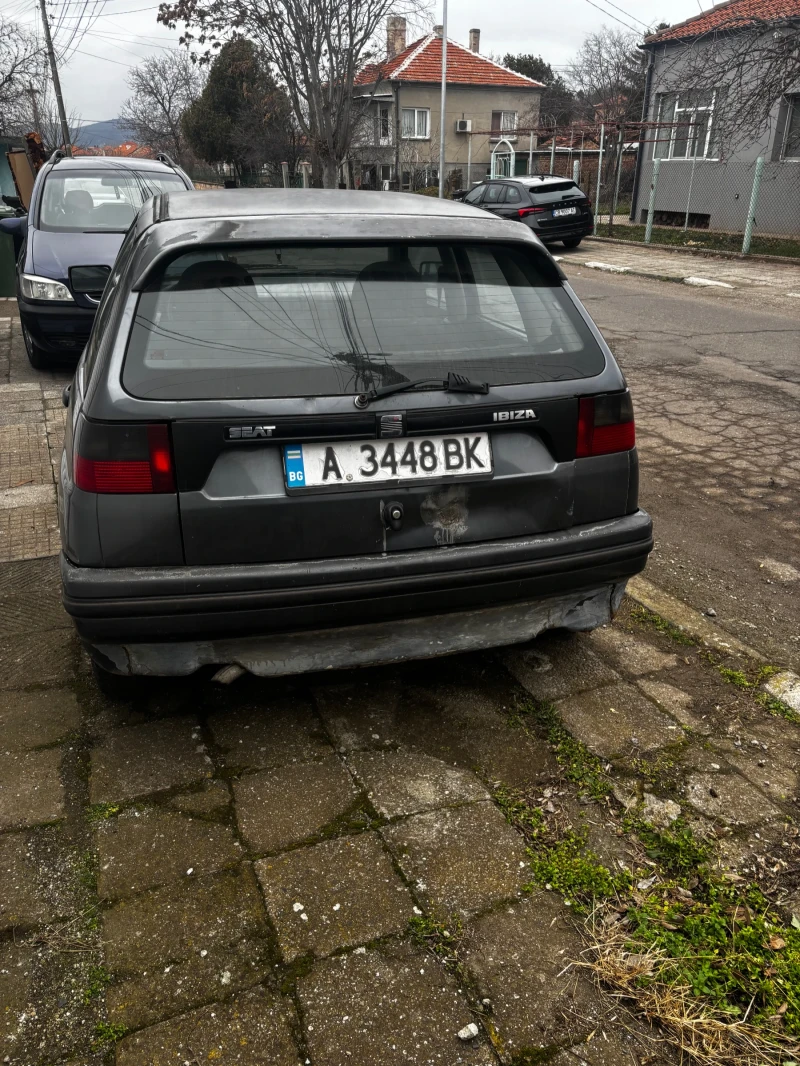 Seat Ibiza, снимка 1 - Автомобили и джипове - 48940058