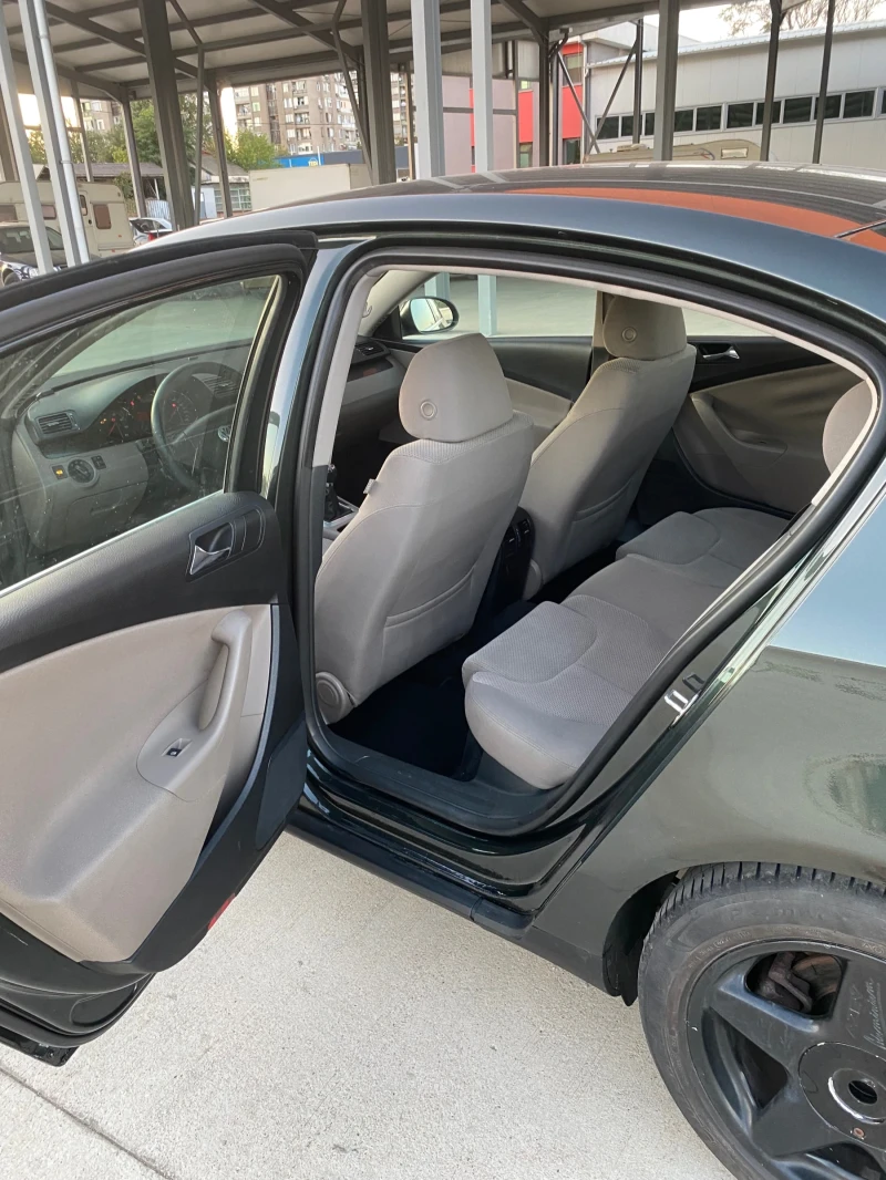 VW Passat 2.0 I NAVI KLIMA , снимка 5 - Автомобили и джипове - 51768180