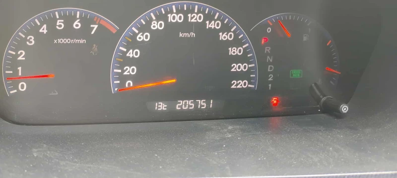 Honda Fr-v 1.8 Автоматик , снимка 9 - Автомобили и джипове - 52920585