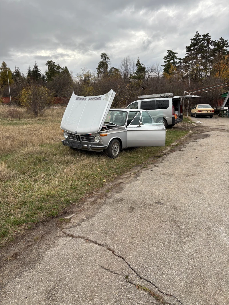 BMW 2002, снимка 2 - Автомобили и джипове - 52418748