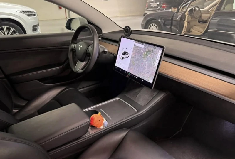 Tesla Model 3, снимка 9 - Автомобили и джипове - 53157434