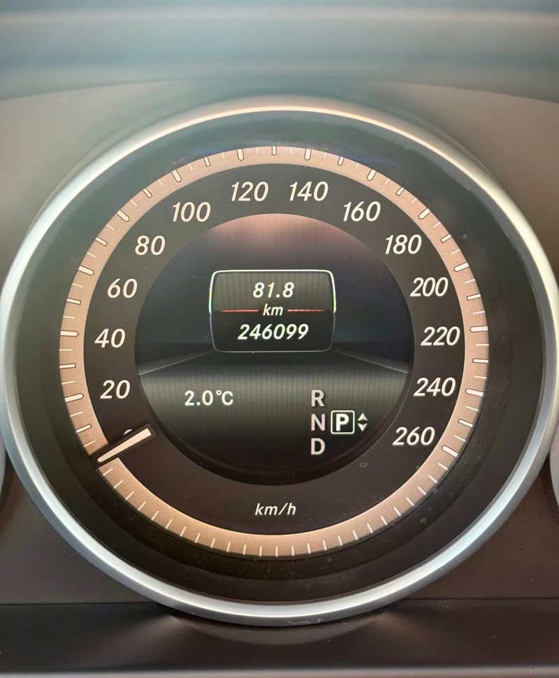 Mercedes-Benz E 200, снимка 13 - Автомобили и джипове - 53205394