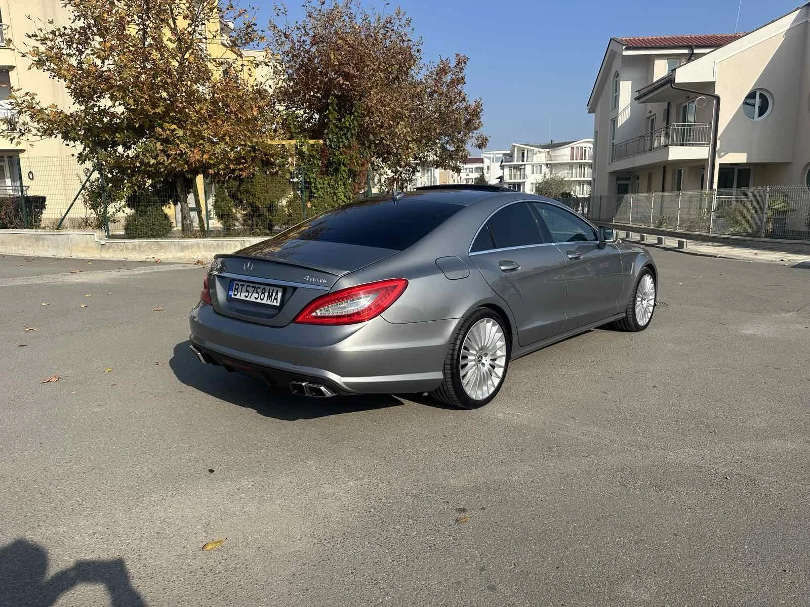 Mercedes-Benz CLS 550 6.3 AMG optic 4matic перфектен - изображение 6