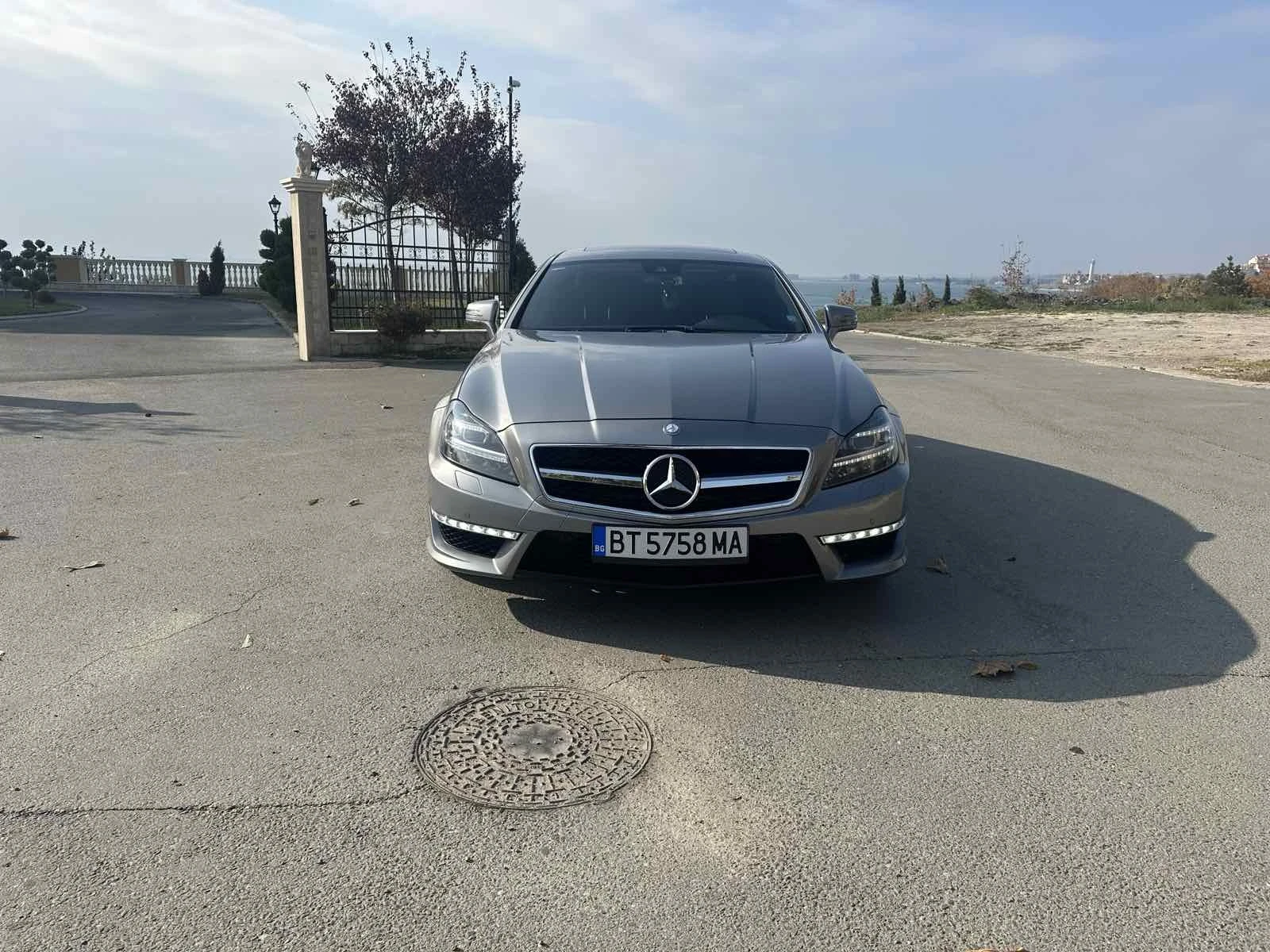 Mercedes-Benz CLS 550 6.3 AMG optic 4matic перфектен - изображение 2