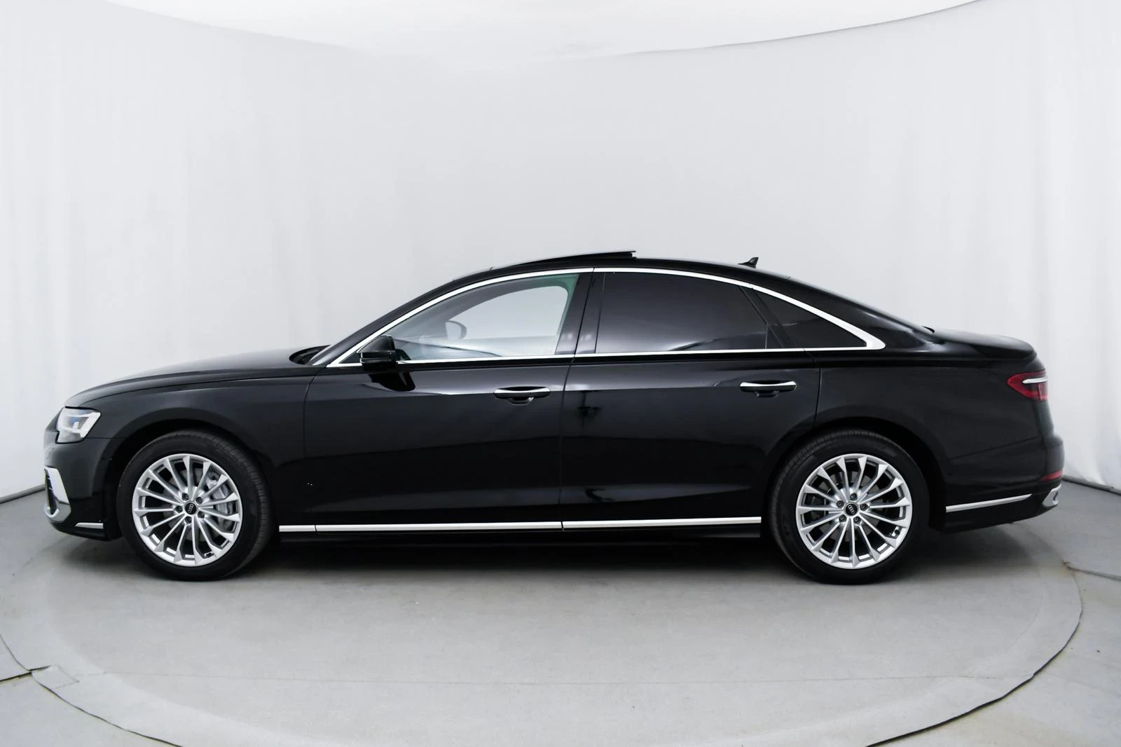Audi A8 50TDI Quattro  - изображение 2