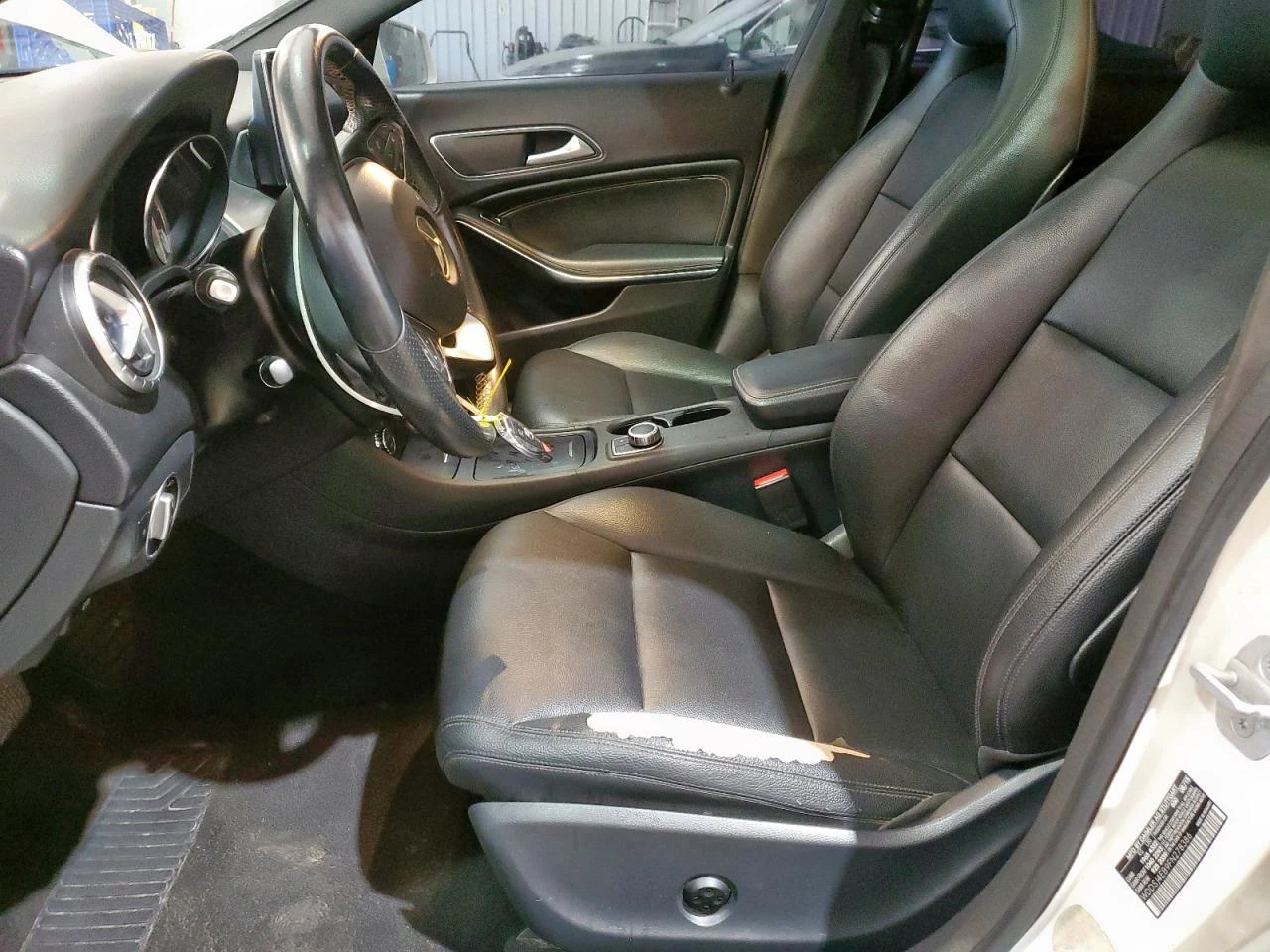 Mercedes-Benz CLA 250 2.0L 4/КОЖА/ПОДГР./ОБДУХВ. - изображение 8