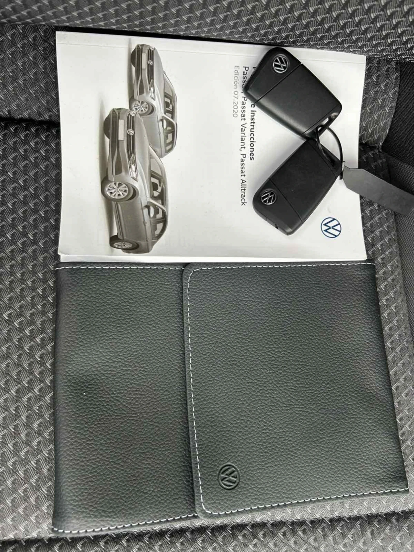 VW Passat 2.0 TDI 150 * DSG * ACC * FULL LED *  | Mobile.bg   17