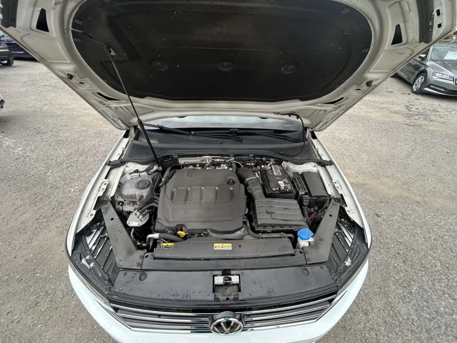 VW Passat 2.0 TDI 150 * DSG * ACC * FULL LED *  | Mobile.bg   16