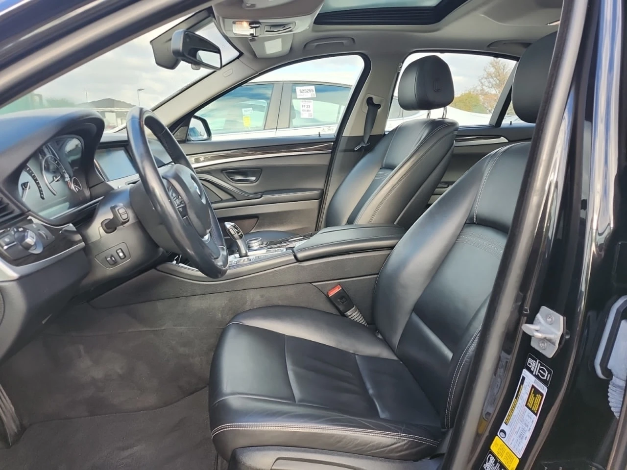 BMW 528 * АВТО КРЕДИТ* ЦЕНА ДО БГ * Сервизна история *  - изображение 5