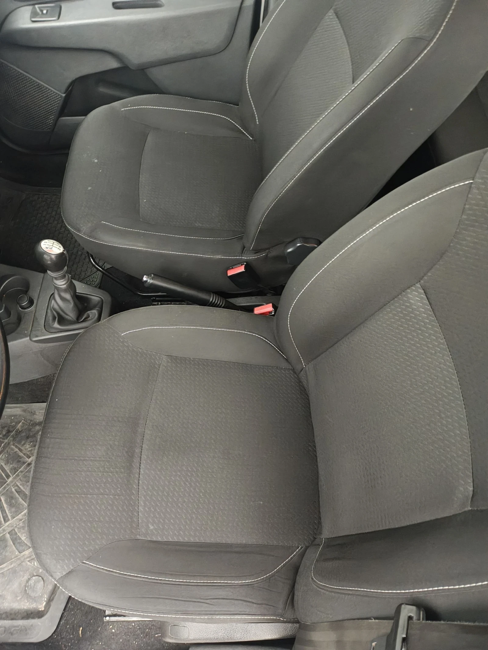 Dacia Lodgy 1.5 dCi - 6+ 1 места - изображение 7