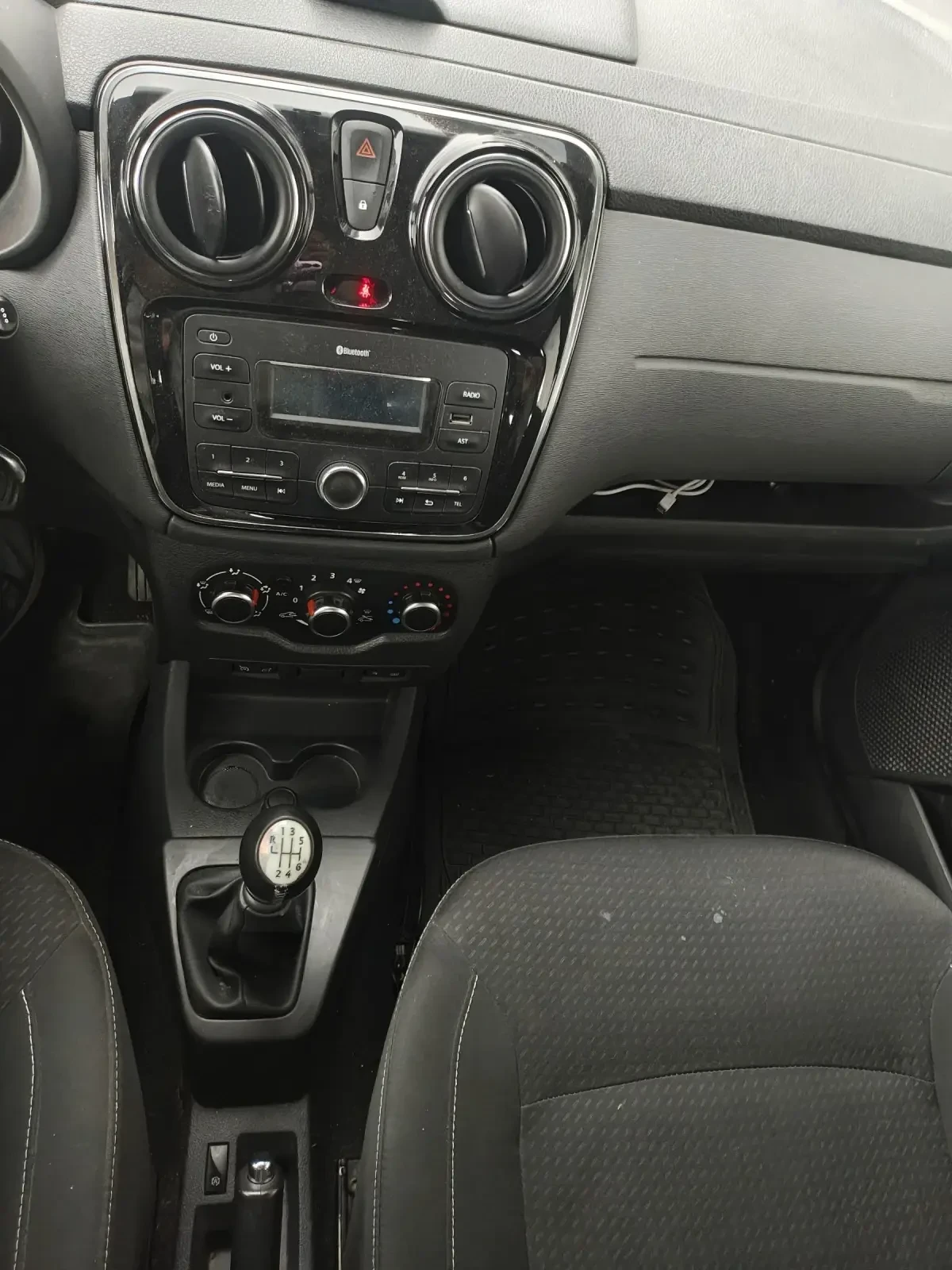 Dacia Lodgy 1.5 dCi - 6+ 1 места - изображение 4