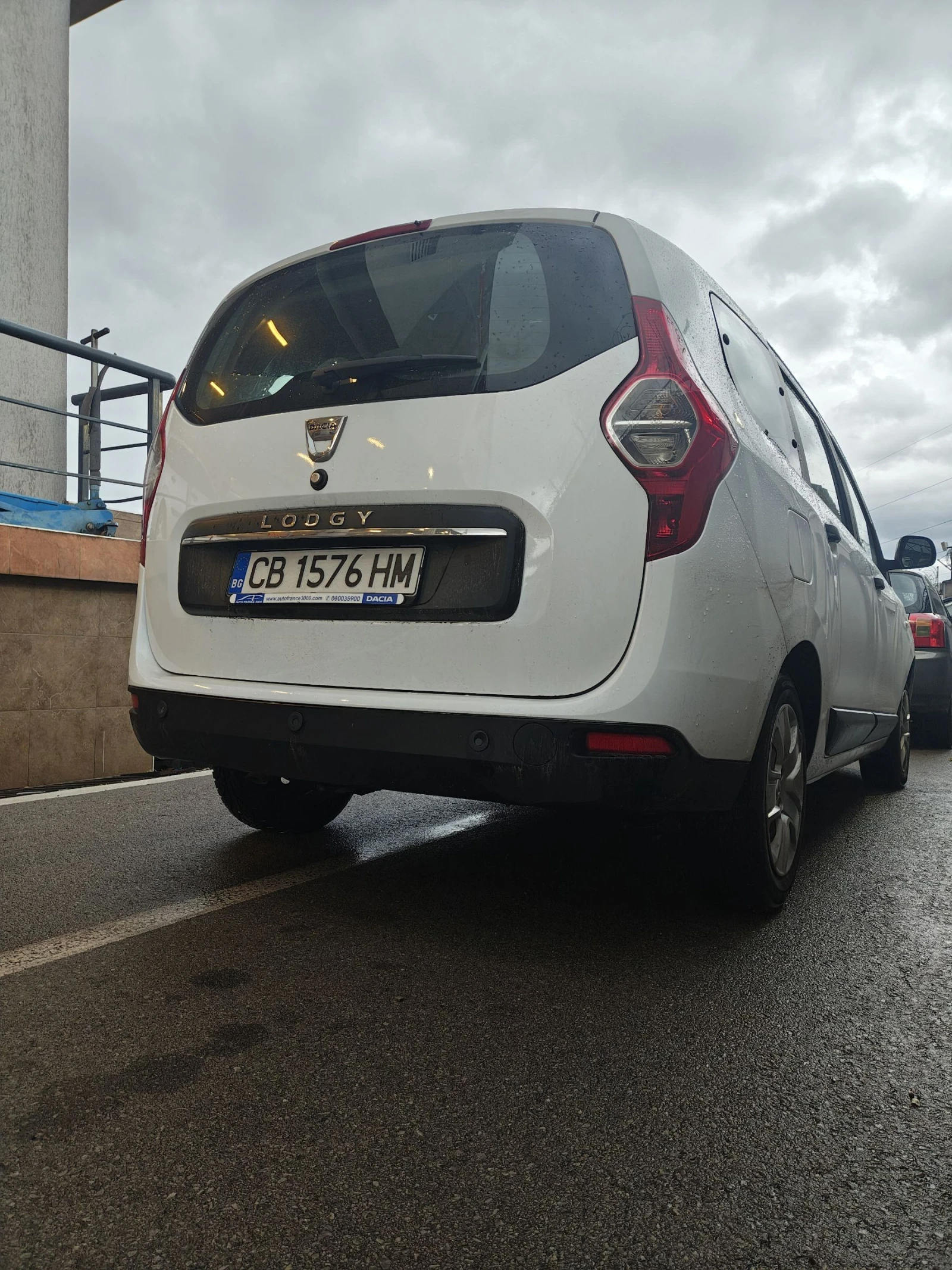 Dacia Lodgy 1.5 dCi - 6+ 1 места - изображение 3