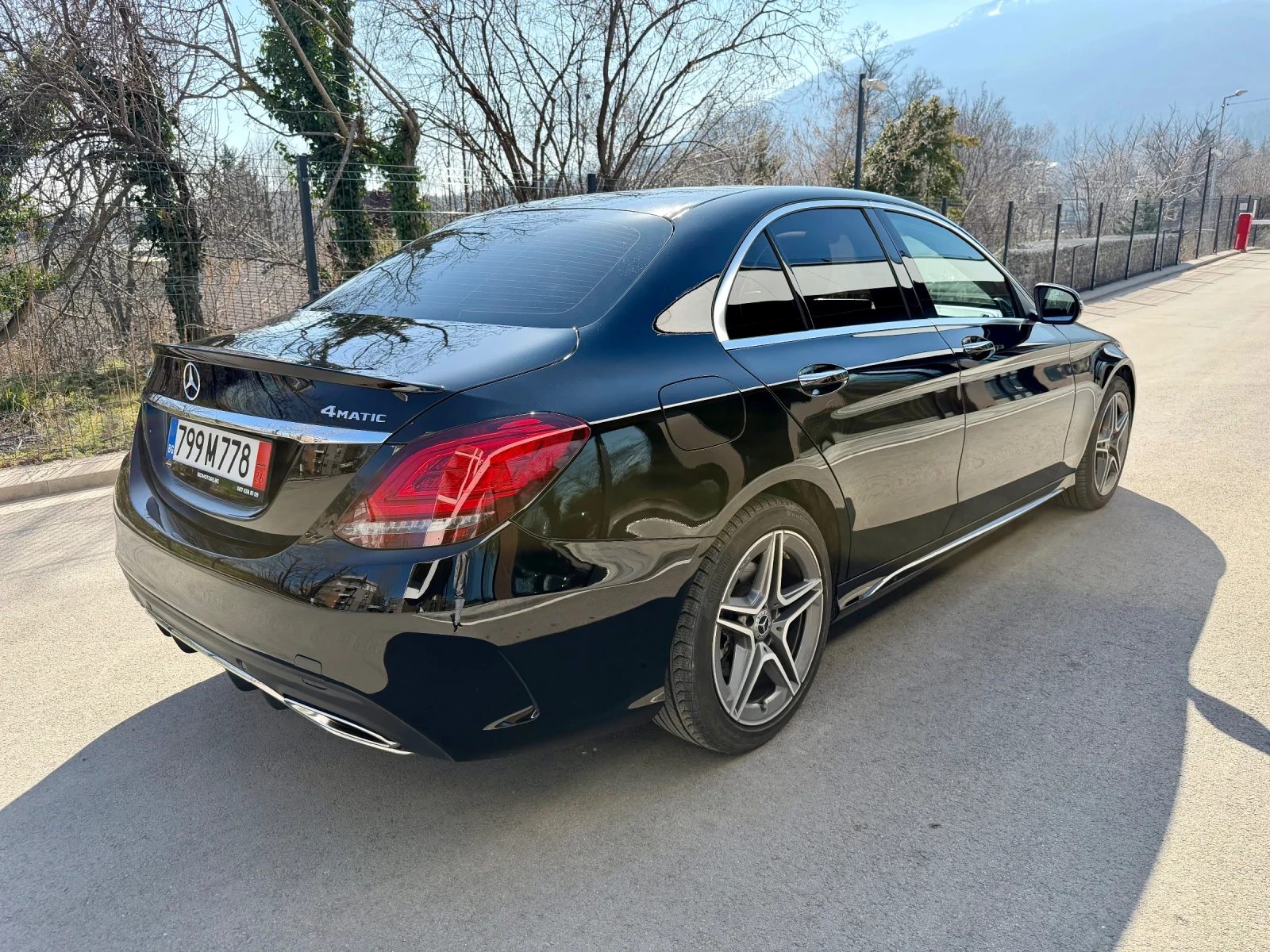 Mercedes-Benz C 300 AMG pack, 4 matic, технотест, без щети, снимка 3 - Автомобили и джипове - 54120553