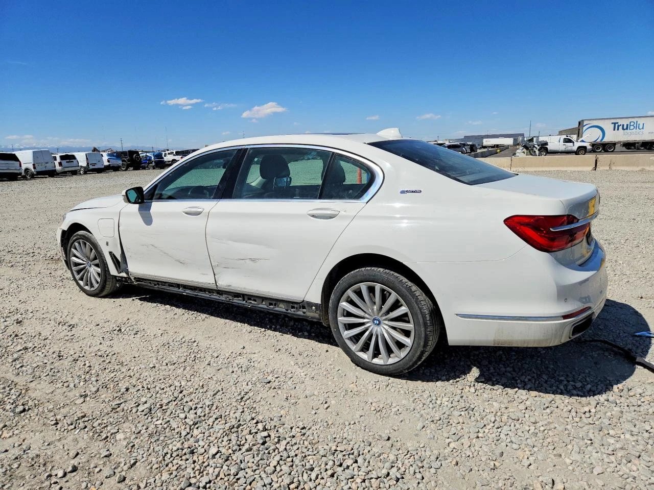 BMW 740 2.0l Xe, снимка 2 - Автомобили и джипове - 54416834