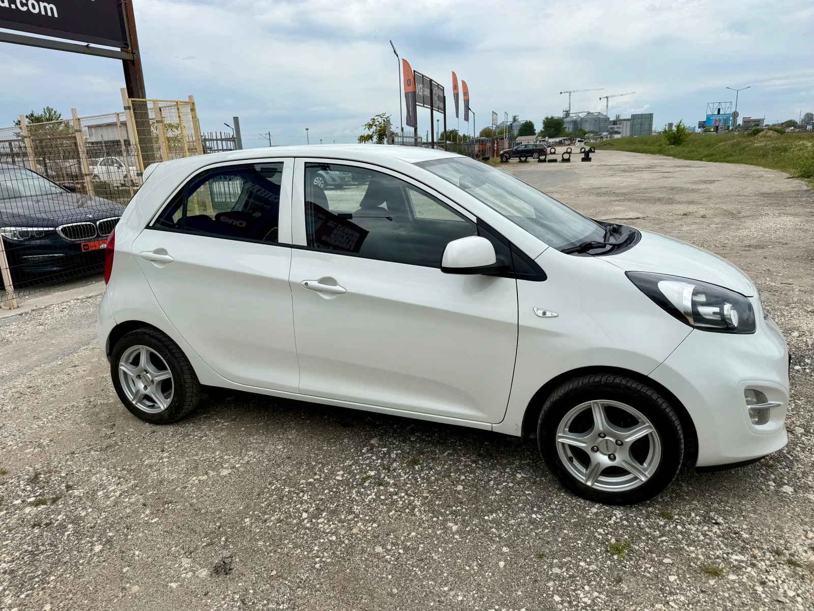Kia Picanto 1.0, снимка 7 - Автомобили и джипове - 54453790
