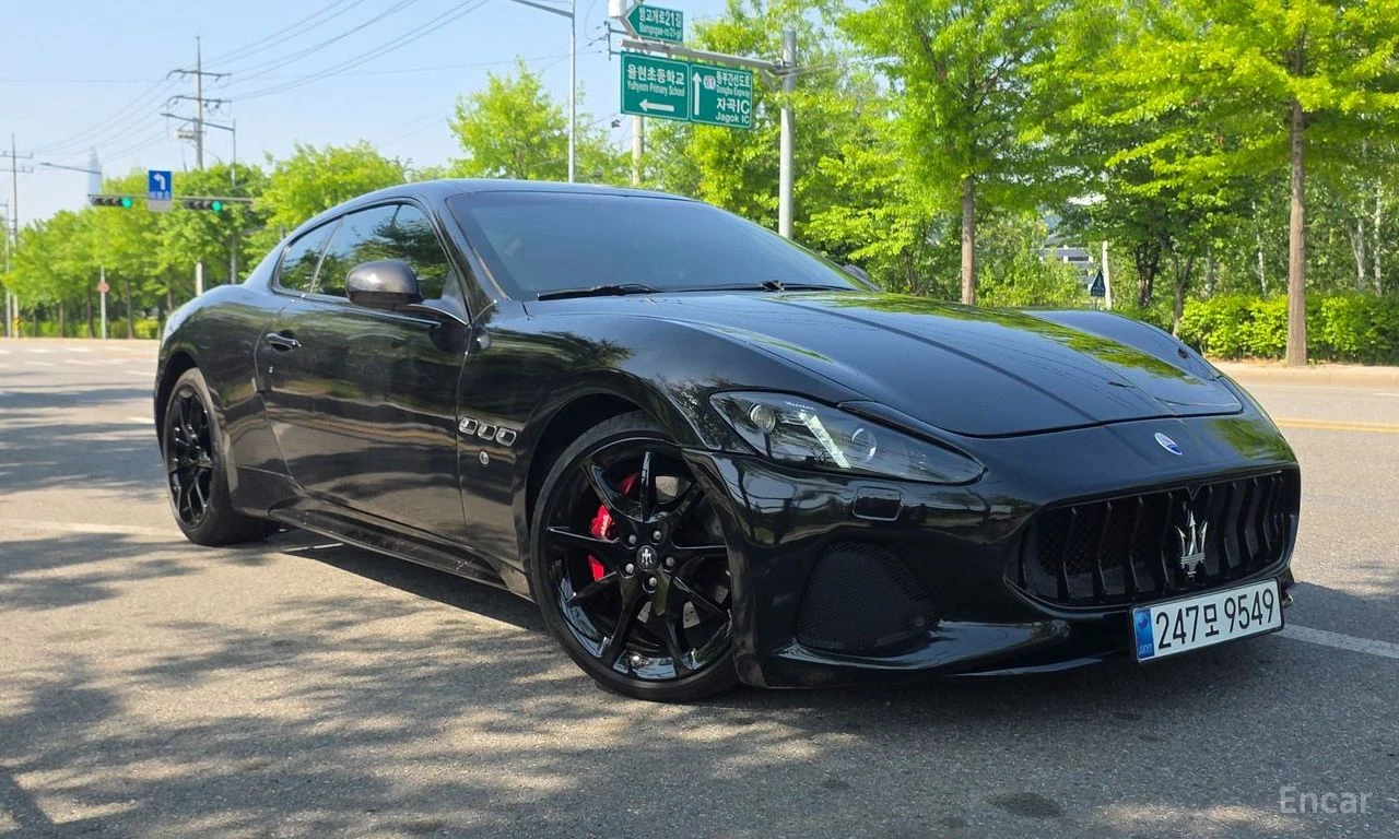 Maserati GranTurismo 4.7 SPORT* КОЖА* ПОДГРЕВ* КАМЕРИ* BOSE
