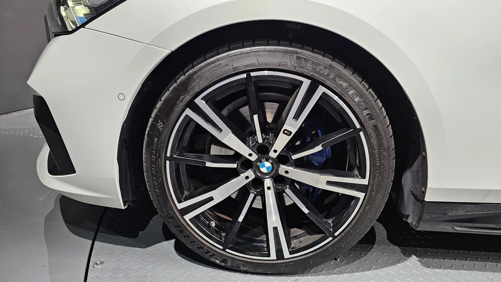 BMW 530 i* xDRIVE* M SPORT* HARMAN KARDON* , снимка 15 - Автомобили и джипове - 54851576