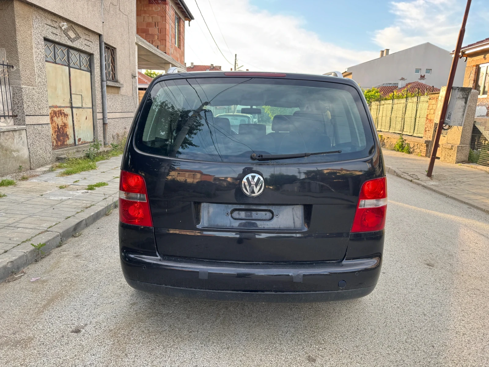 VW Touran 1.9 tdi 105, снимка 5 - Автомобили и джипове - 55151389