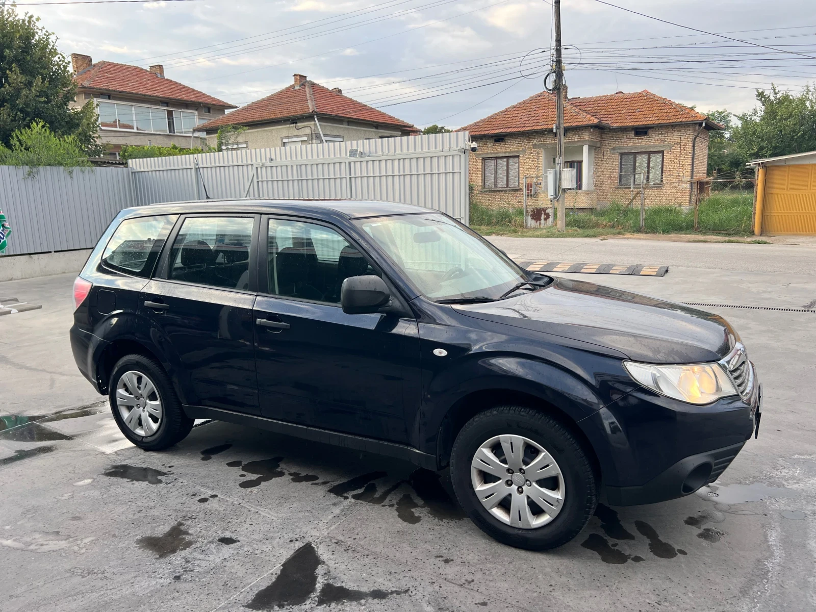 Subaru Forester 2.0 I AWD , снимка 3 - Автомобили и джипове - 55621903