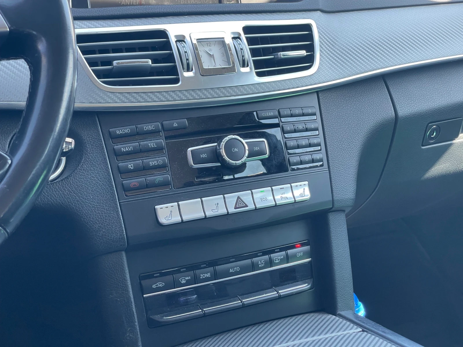Mercedes-Benz E 200, снимка 9 - Автомобили и джипове - 55204164