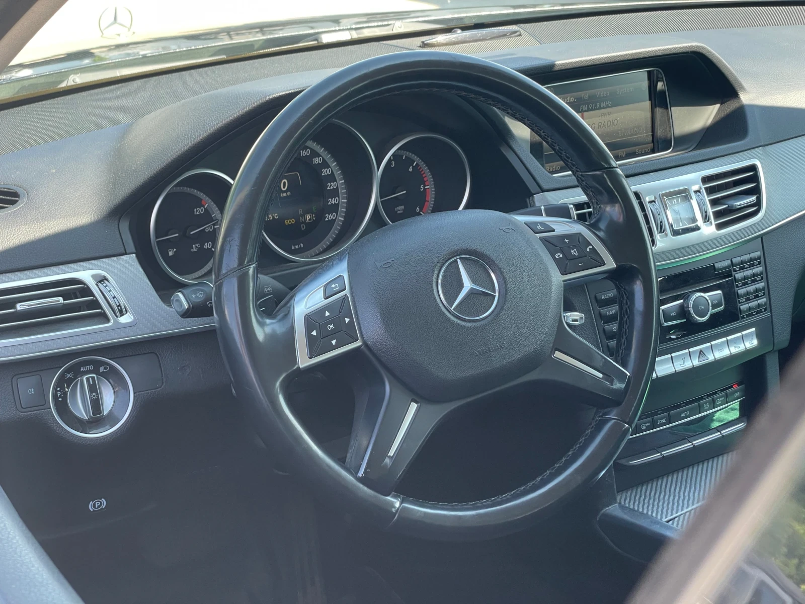 Mercedes-Benz E 200, снимка 8 - Автомобили и джипове - 55204164