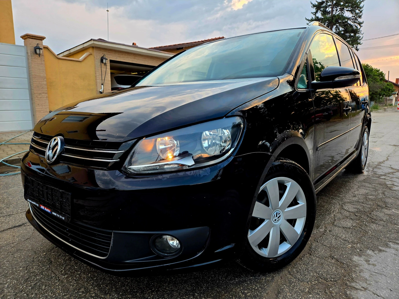 VW Touran TDI Германия Нави Клима Темпомат 7-Седалки 1Соб.Е5