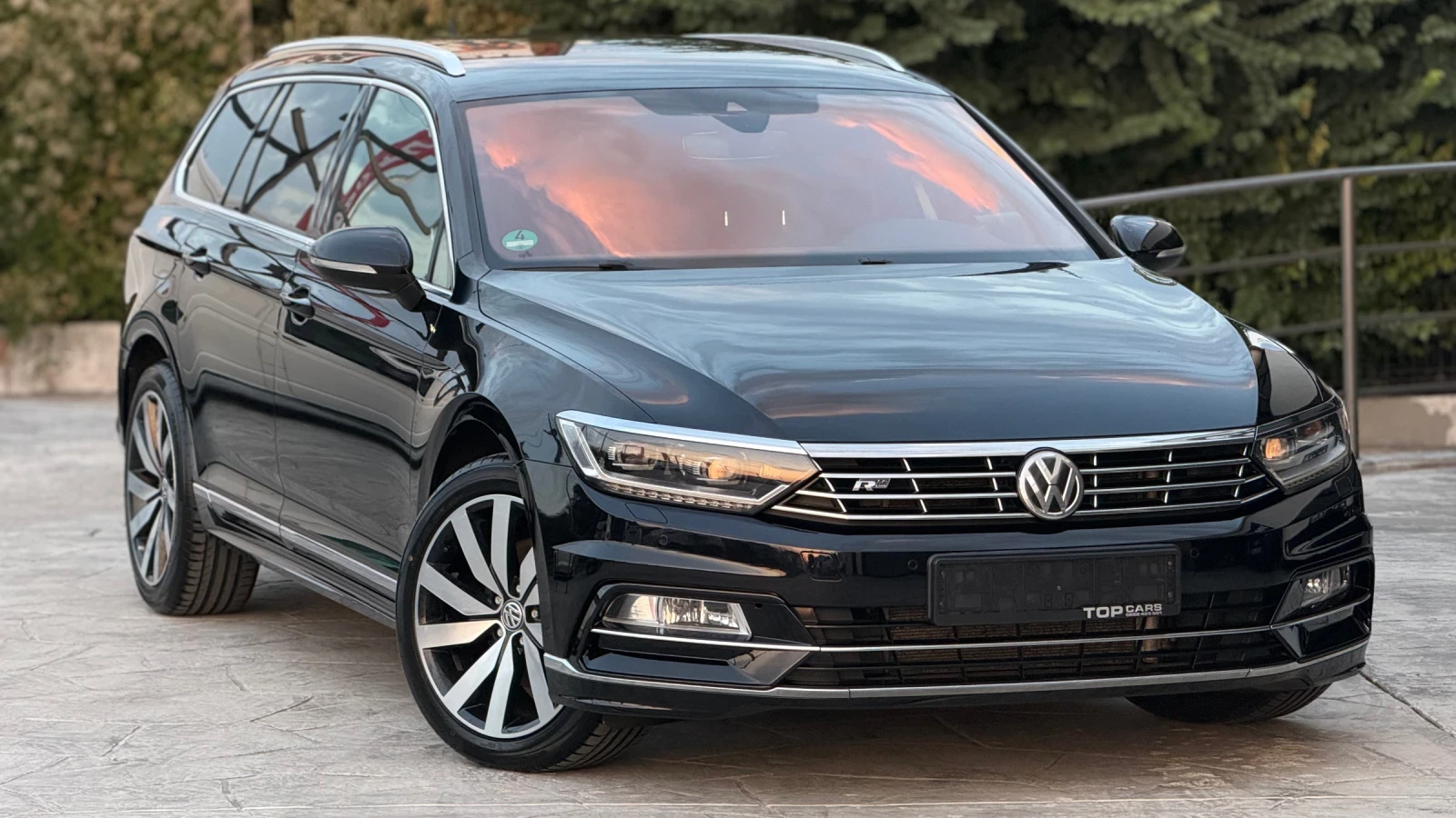 VW Passat 3 х R-LINE , снимка 3 - Автомобили и джипове - 55780840