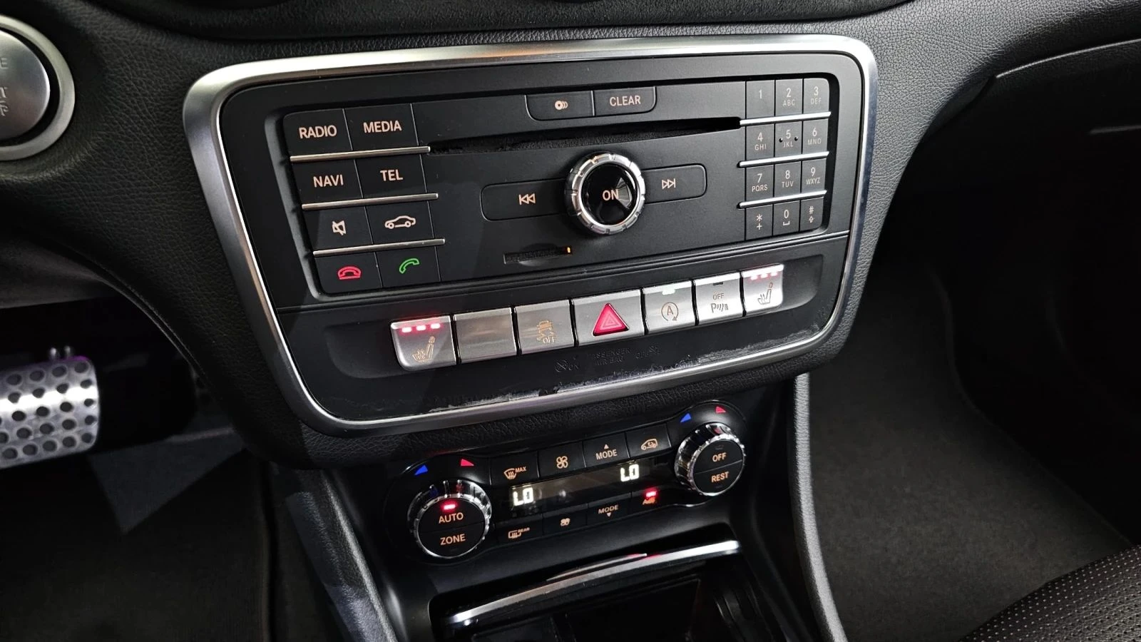 Mercedes-Benz CLA 45 AMG, снимка 17 - Автомобили и джипове - 56685428