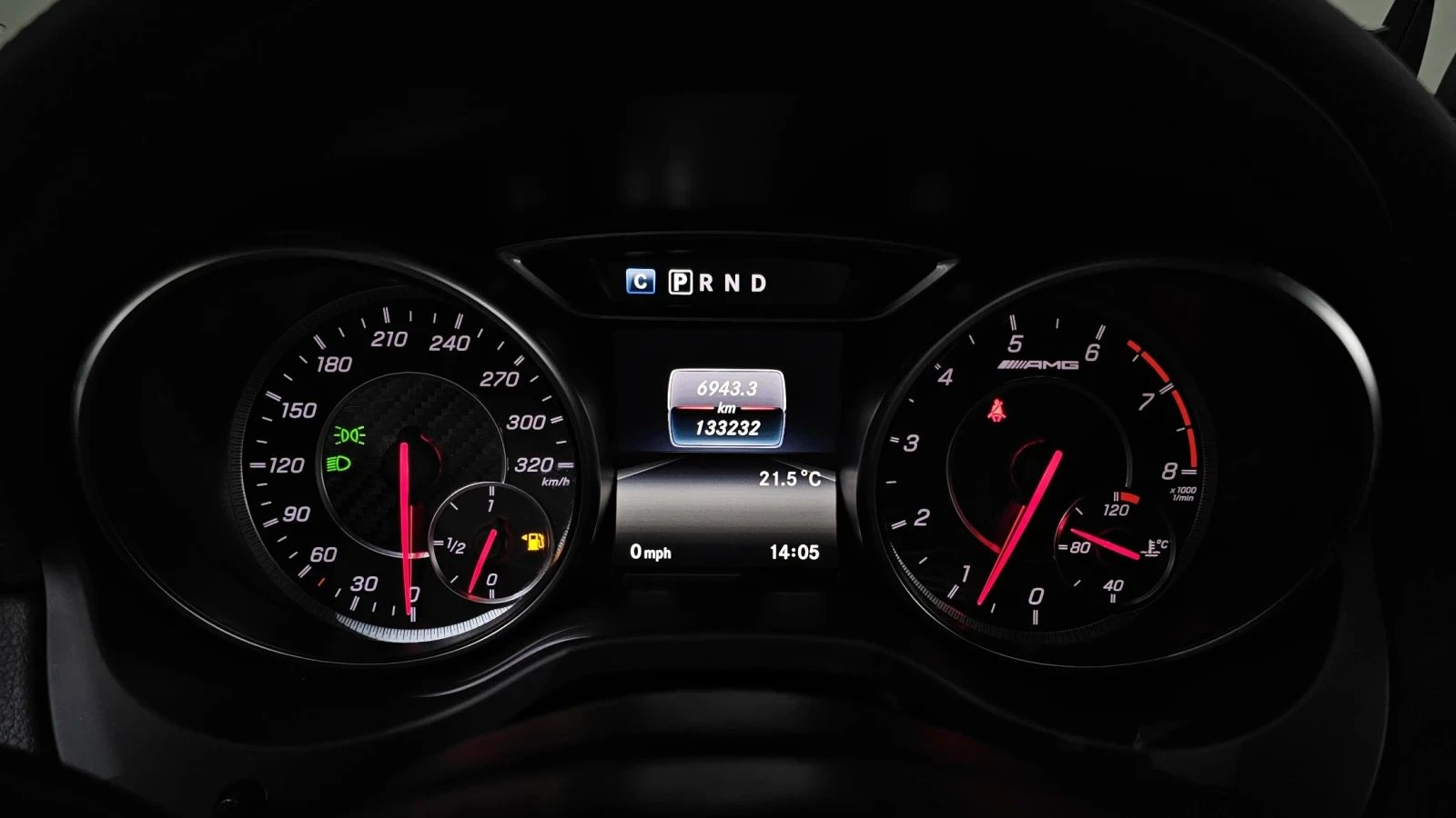 Mercedes-Benz CLA 45 AMG, снимка 8 - Автомобили и джипове - 56685428