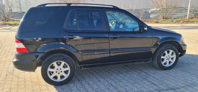 Mercedes-Benz ML 270, снимка 4 - Автомобили и джипове - 49390234