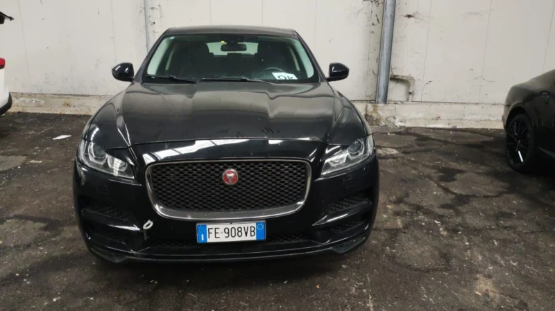 Jaguar F-PACE 2.0ТD 4X4, снимка 4 - Автомобили и джипове - 48994625