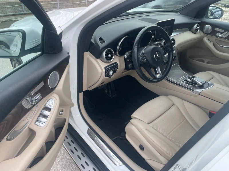 Mercedes-Benz GLC 300 2.0i Full Options , снимка 7 - Автомобили и джипове - 49258470