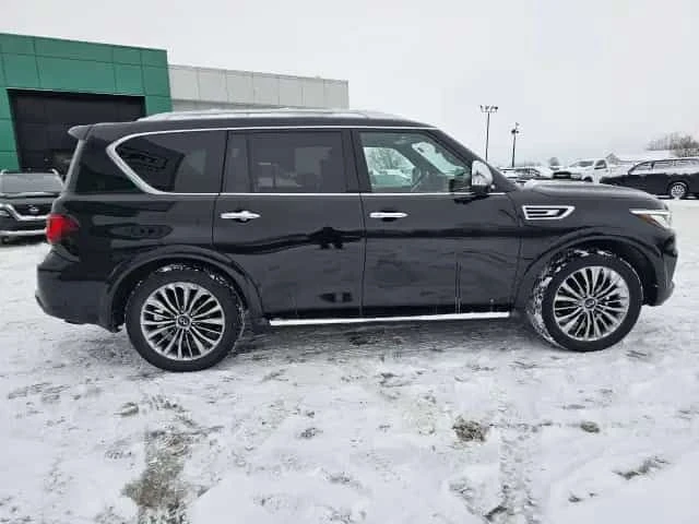 Infiniti QX80 * ProACTIVE * 2 КЛЮЧА * 7 МЕСТЕН * ТЕЛЕВИЗОРИ, снимка 4 - Автомобили и джипове - 54181898