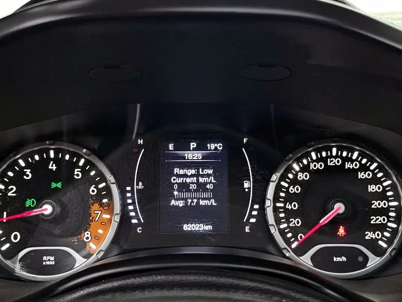 Jeep Renegade  2.4 Longitude High, снимка 8 - Автомобили и джипове - 55264166