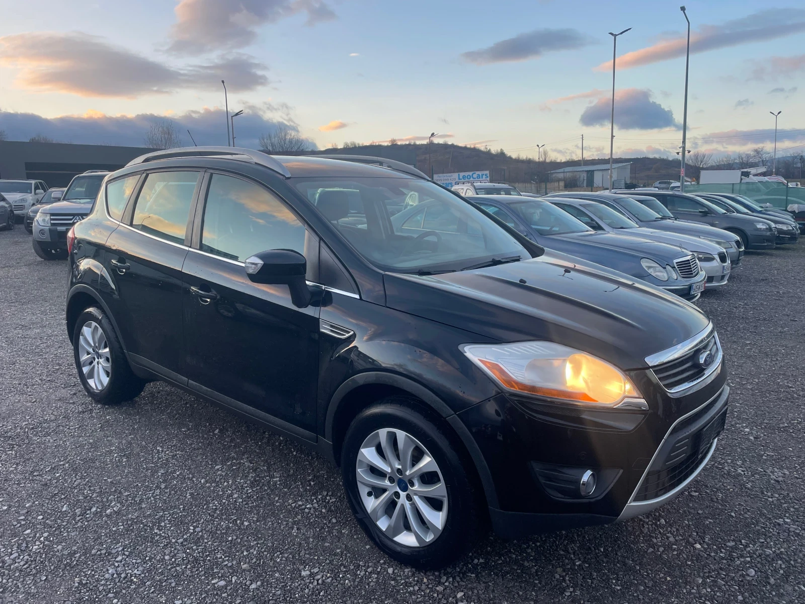 Ford Kuga 2.0D TITANIUM NAVI ПОДГРЕВ 4X4 EURO5 - изображение 2