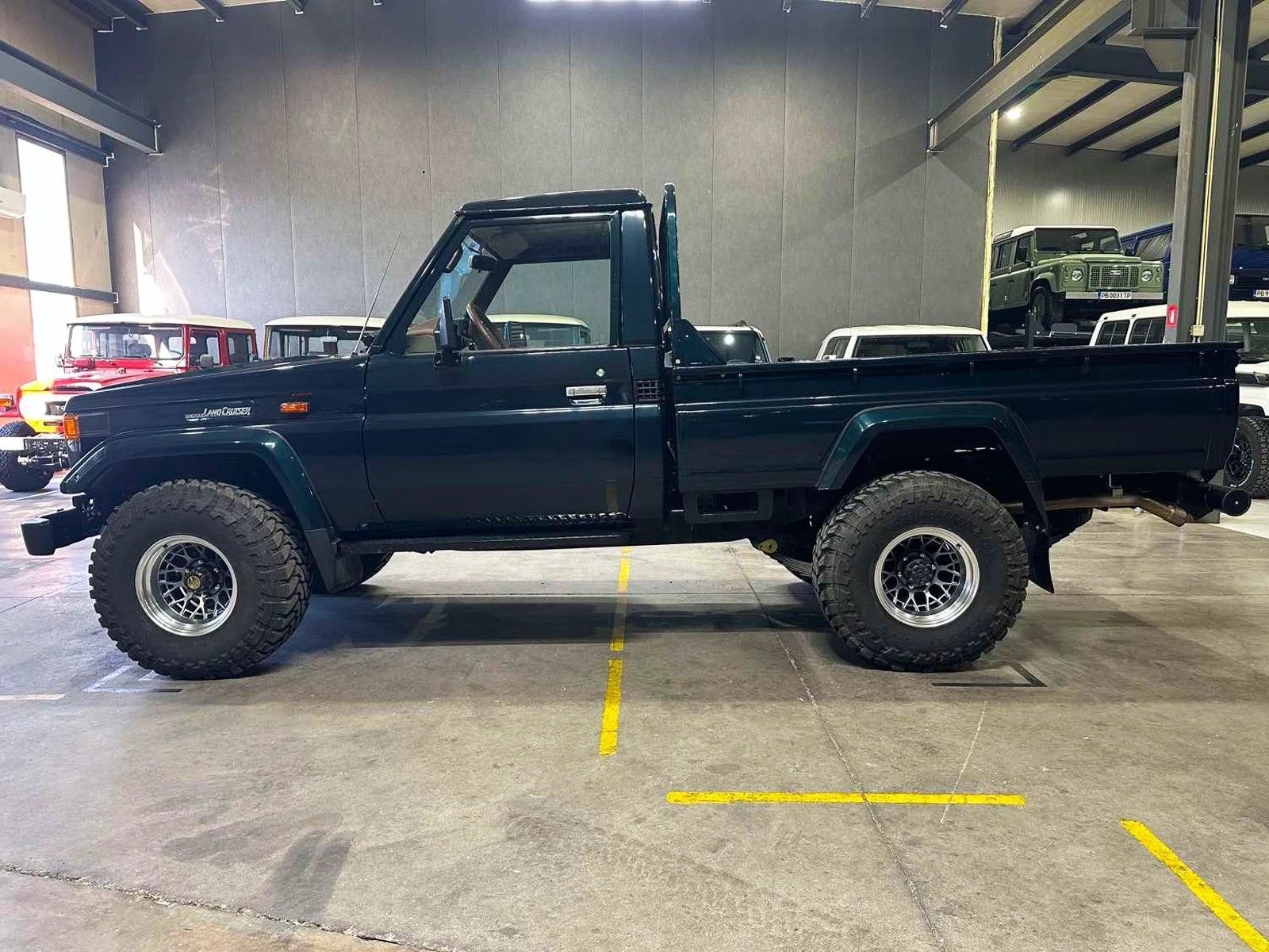 Toyota Land cruiser HZJ 75 Single Cab - изображение 4