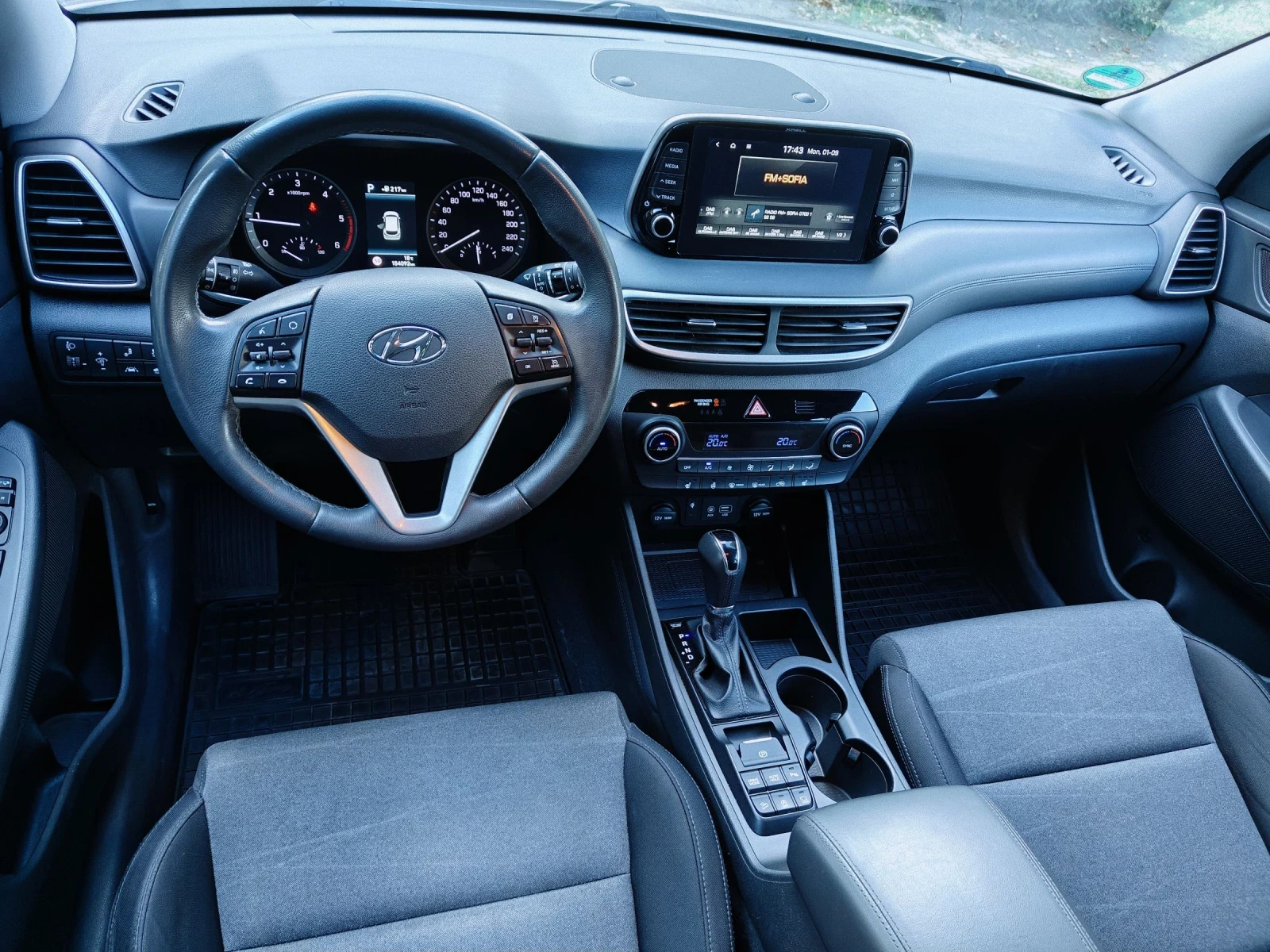 Hyundai Tucson 2.0 Hybrid 4WD - изображение 7