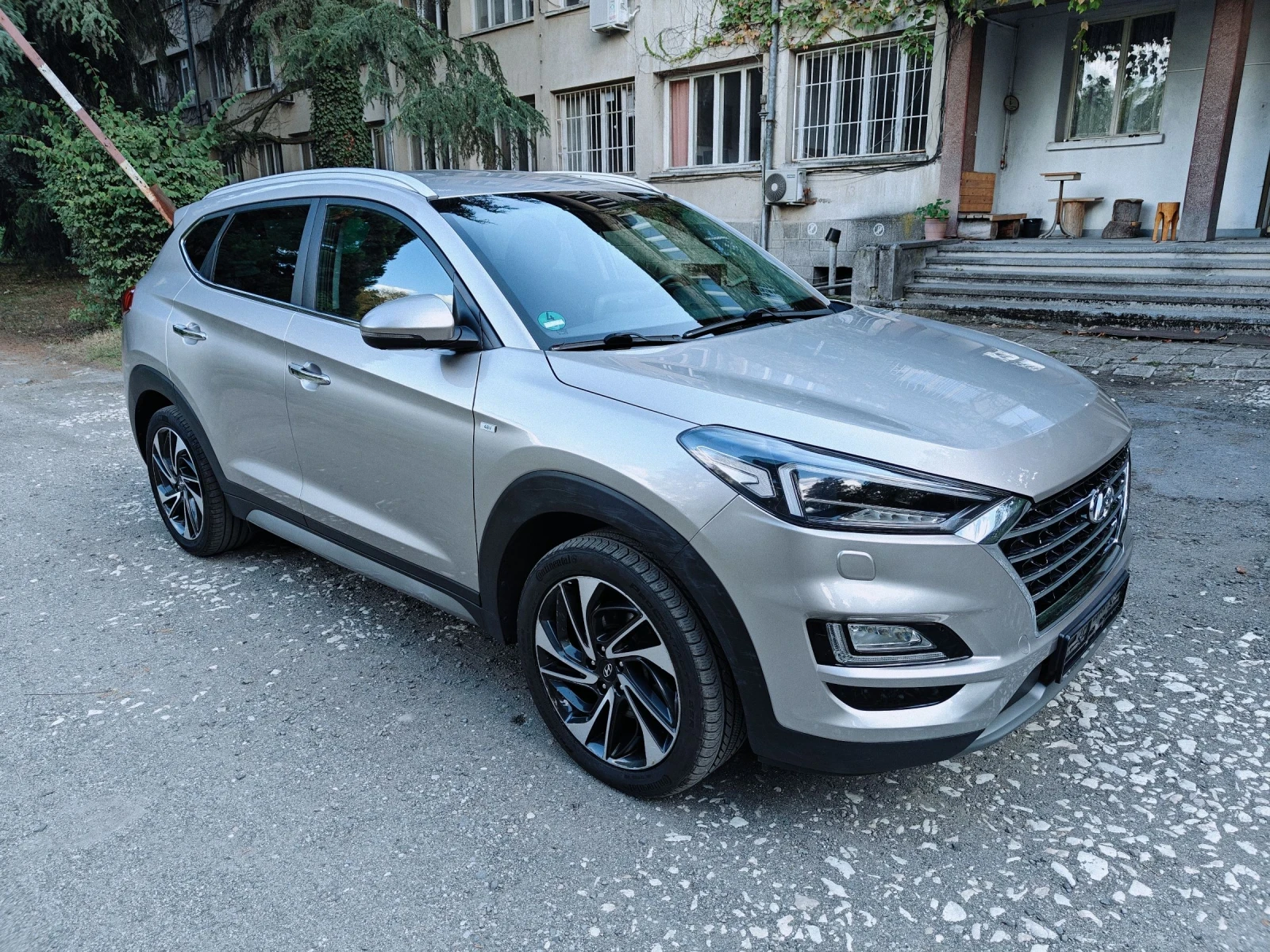 Hyundai Tucson 2.0 Hybrid 4WD - изображение 6