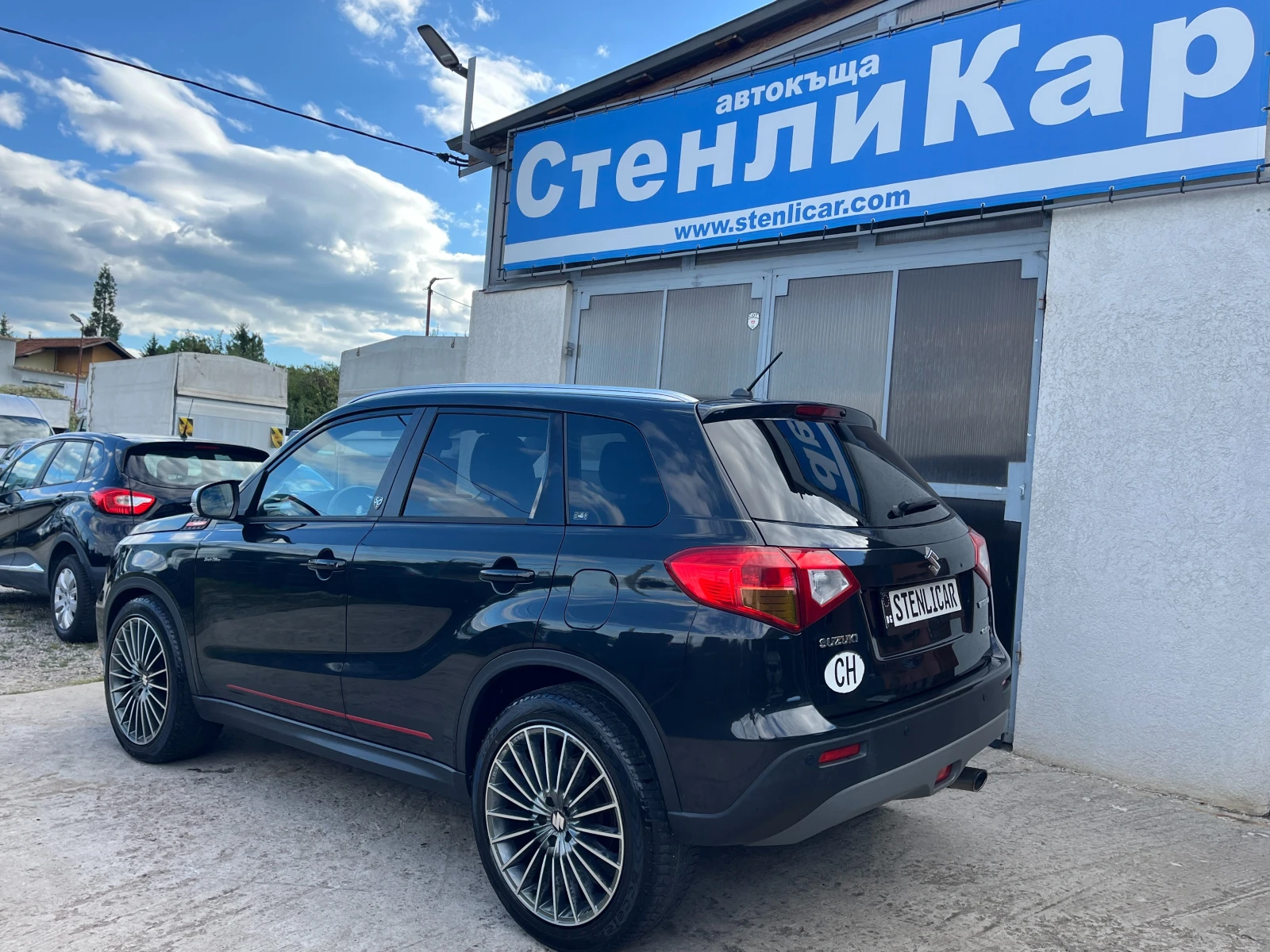Suzuki Vitara 1.4i 4X4 Sergio Cellano Edition - изображение 2