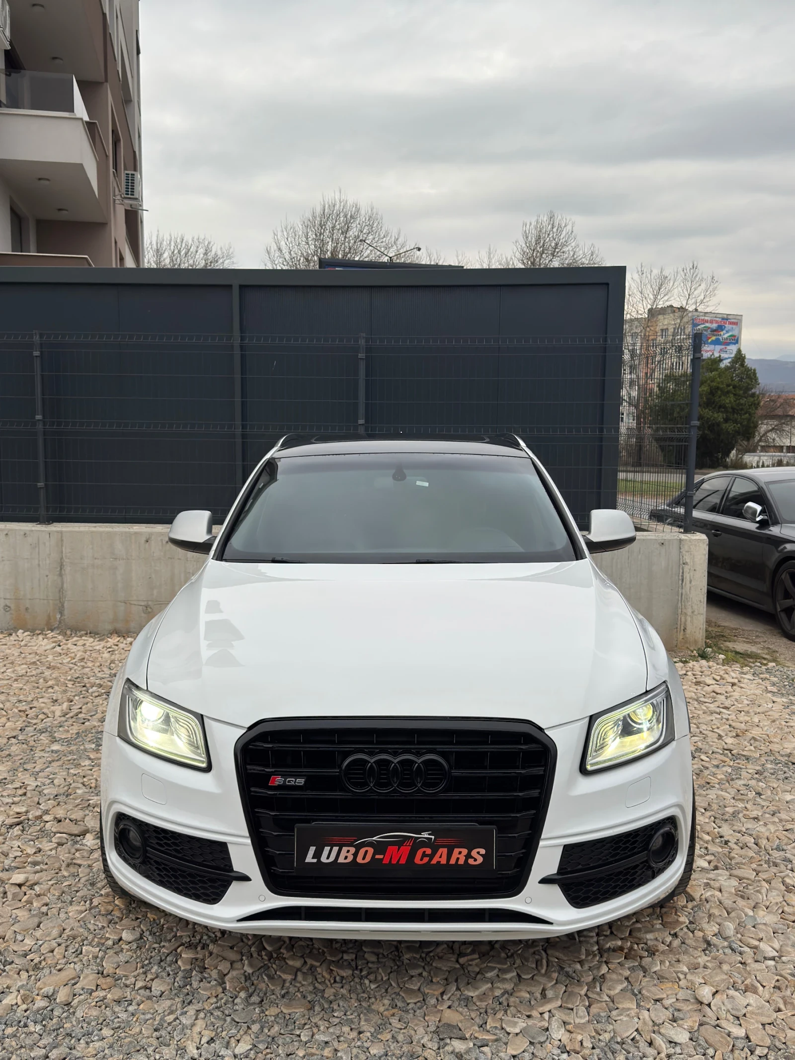 Audi SQ5 3.0BITDI* 313* CARBON* B&O* PANO* 21 VOSSEN* , снимка 2 - Автомобили и джипове - 53906648