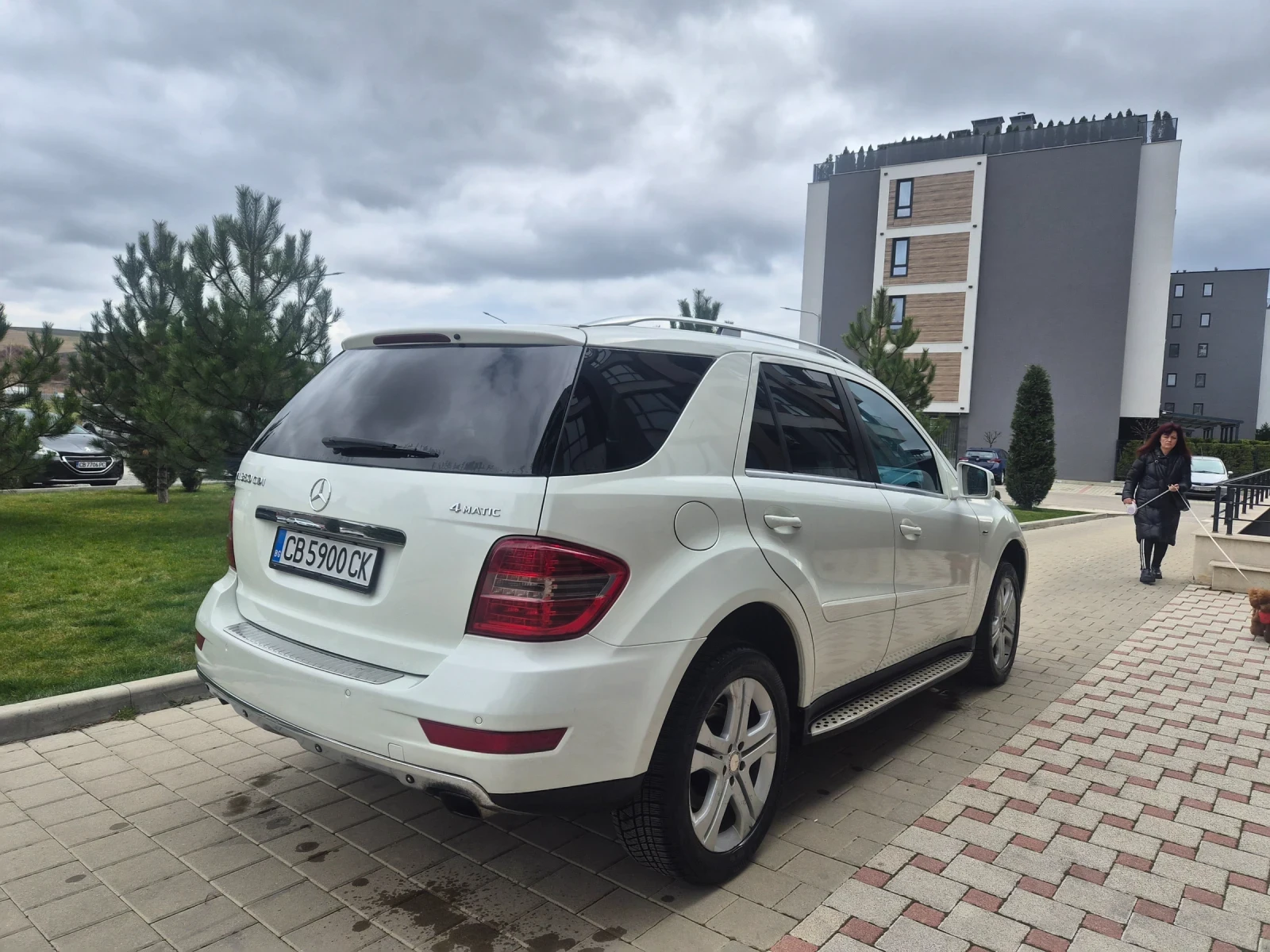 Mercedes-Benz ML 350 Grand Edition, снимка 6 - Автомобили и джипове - 54016002