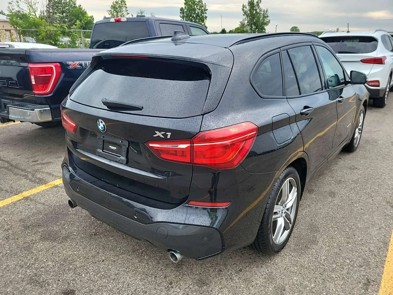 BMW X1 М ПАКЕТ/Xdrive28i/CARFAX/ПОДГРЕВ/ПАНОРАМА/ПАМЕТ, снимка 3 - Автомобили и джипове - 55065380