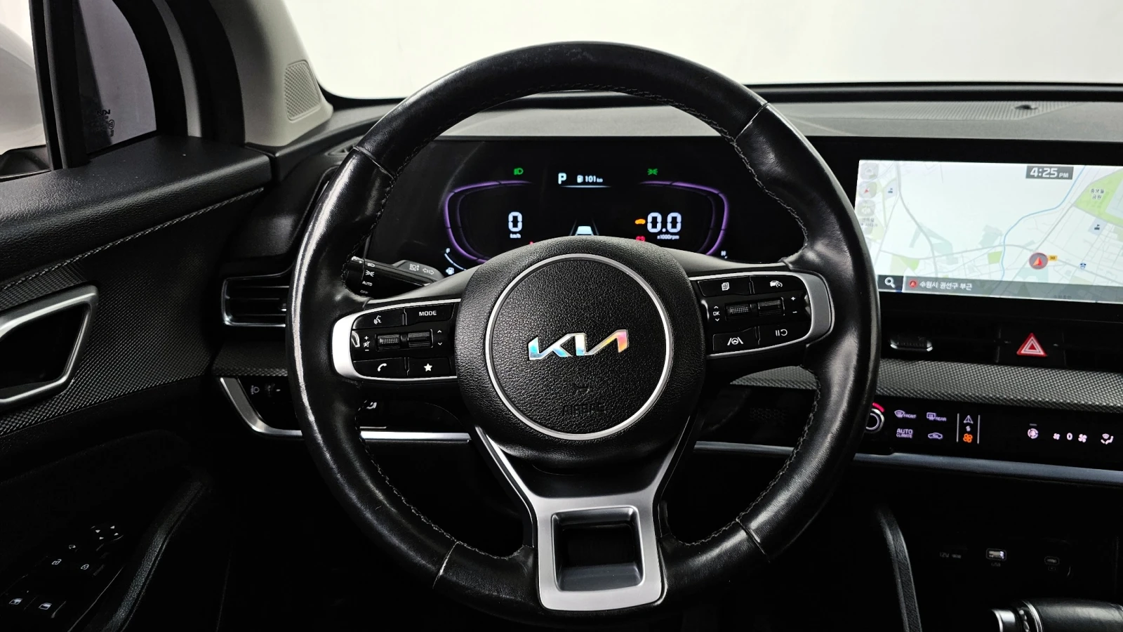 Kia Sportage 2.0 CRDi 4WD Trendy| Навигация| LED Фарове| Cruise, снимка 10 - Автомобили и джипове - 55291649