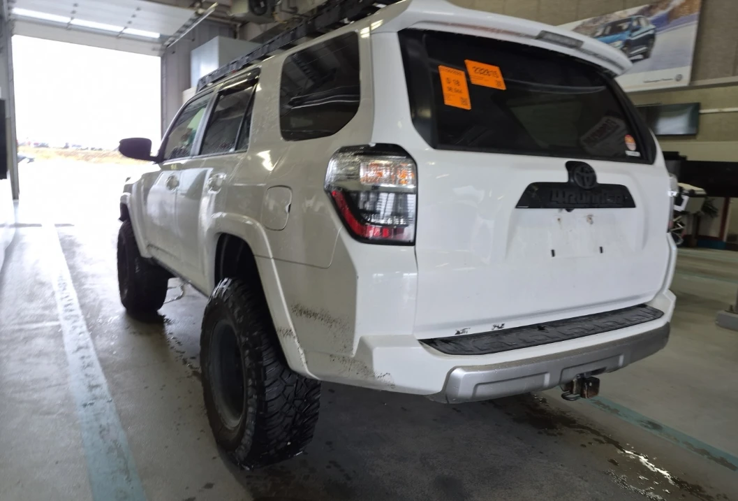 Toyota 4runner * 4WD* Подгрев* Шибидах* Back Cam* 7 МЕСТЕН* , снимка 2 - Автомобили и джипове - 55477730