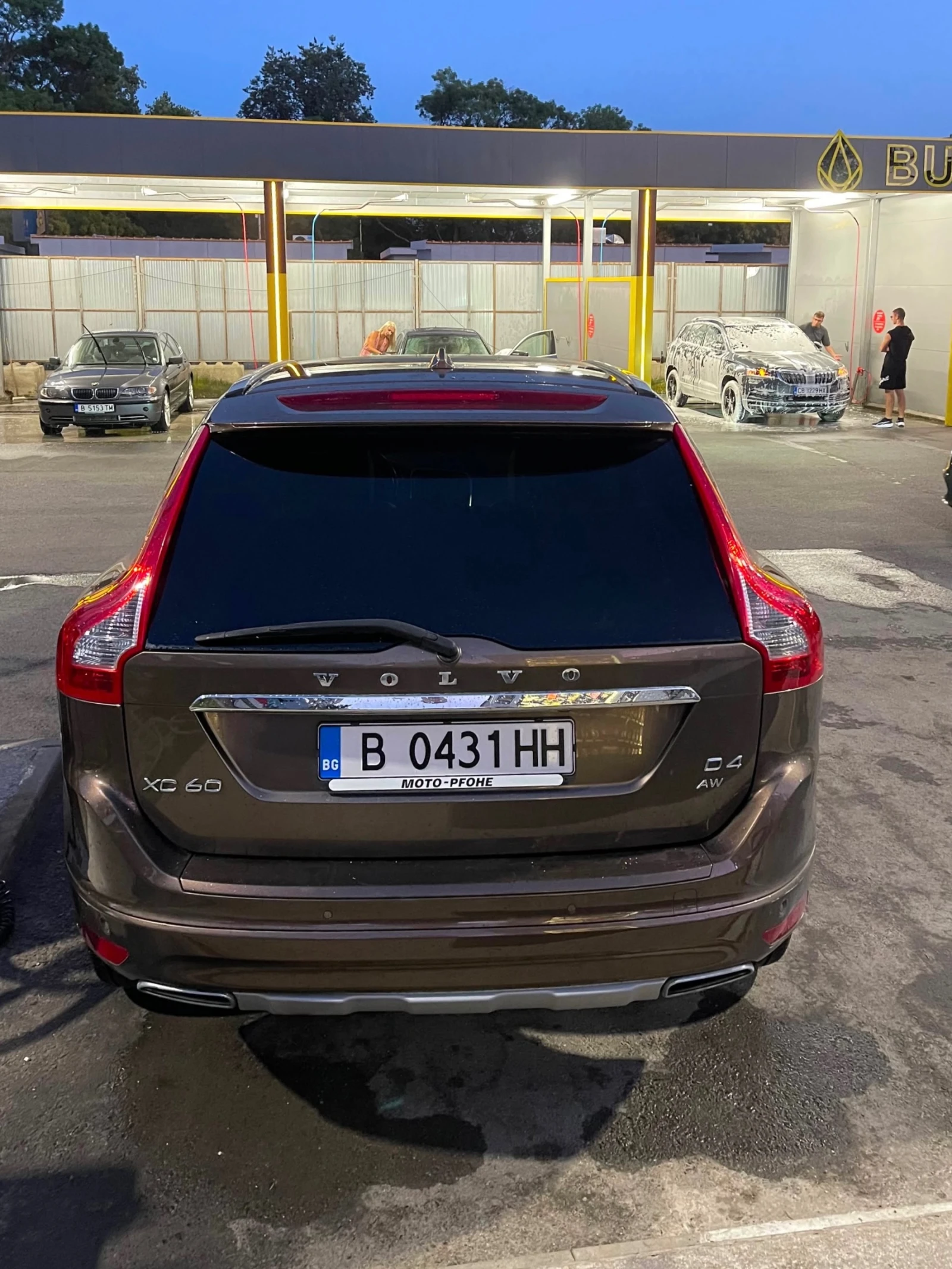 Volvo XC60, снимка 3 - Автомобили и джипове - 55770913