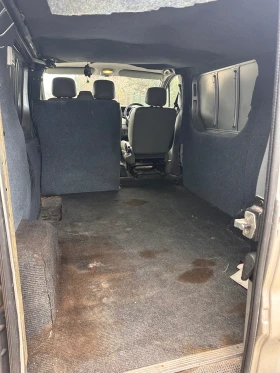 Renault Trafic 2.0dci 115, снимка 10