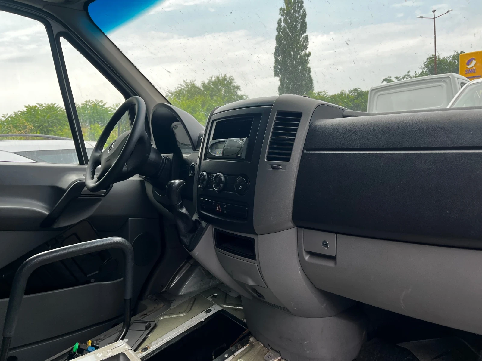 Mercedes-Benz Sprinter 319, снимка 10 - Бусове и автобуси - 55130610