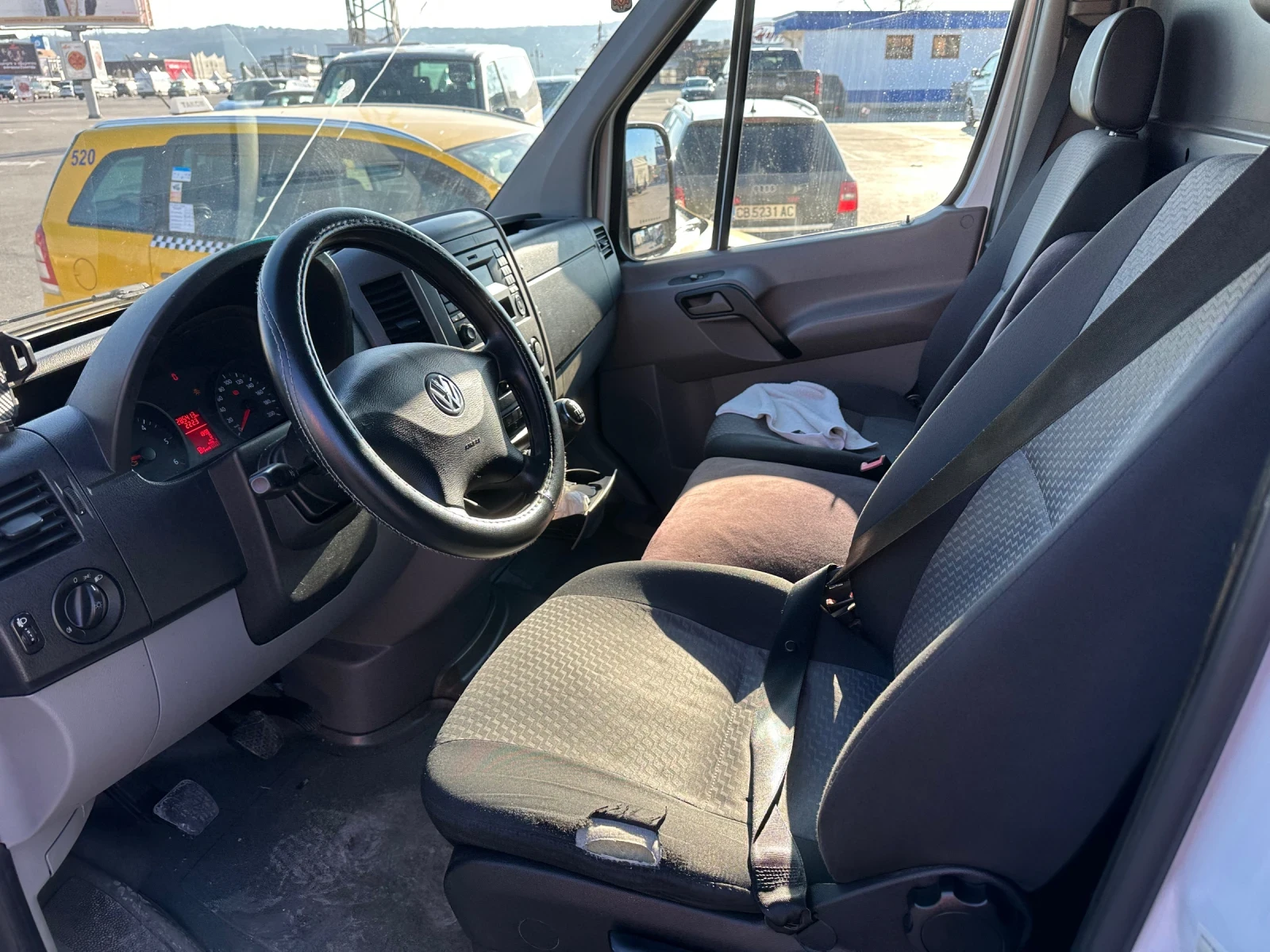 VW Crafter 2.0 тди, снимка 10 - Бусове и автобуси - 55600030